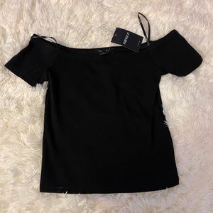 NWT OFF THE SHOULDER CROP TOP